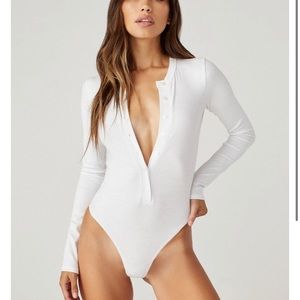 New with tags Annie clyque bodysuit
